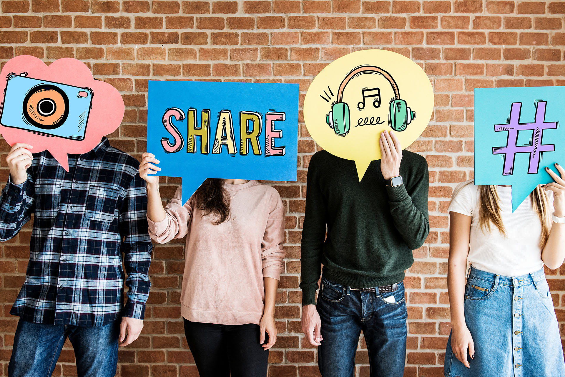 4 EFFECTIVE STEPS FOR SELLING VIA SOCIAL MEDIA